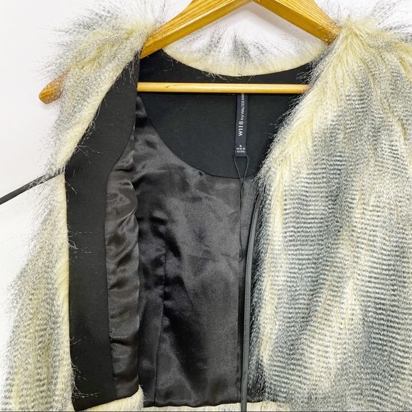 W118 by Walter Baker Cropped Faux Fur Vest with Tie NWOT - Picture 8 of 11